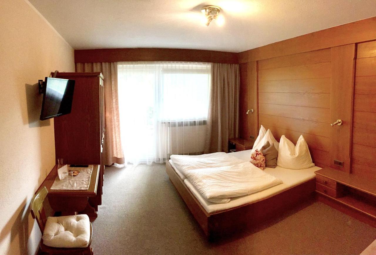 Berghaus Drei Tannen Hotel Oetz Bagian luar foto